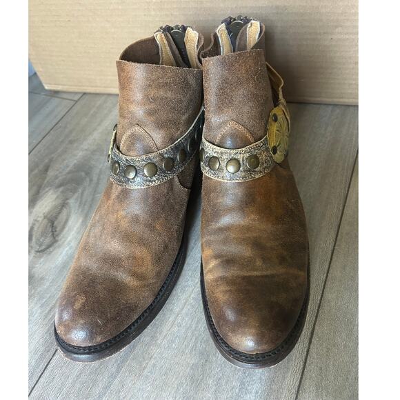 Circle G by Corral Western Cowboy Short Booties Burnished Brown Strap Size 9.5 - Picture 15 of 15